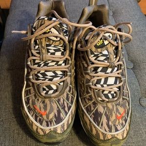 Tiger Camo Air Max